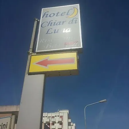 Chiar Di Luna Hotel 2*