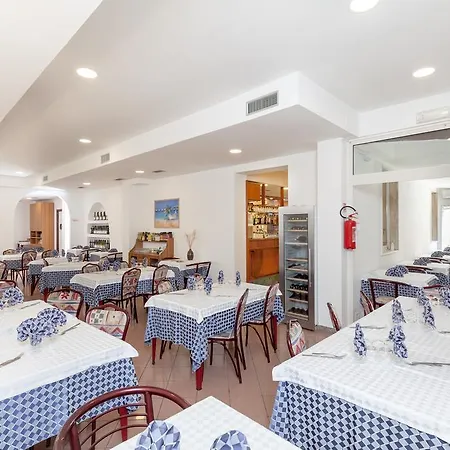 Chiar Di Luna Hotel Senigallia