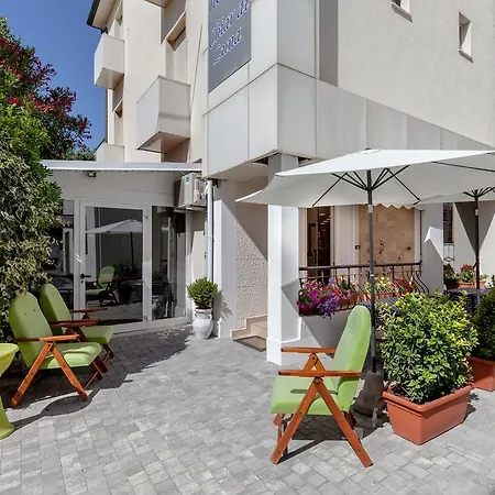 Chiar Di Luna Hotel