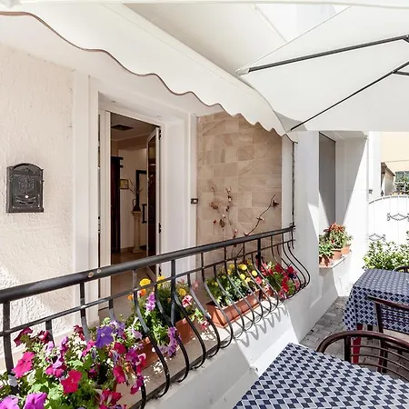 Hotel Chiar Di Luna