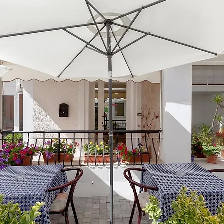 Chiar Di Luna Hotel