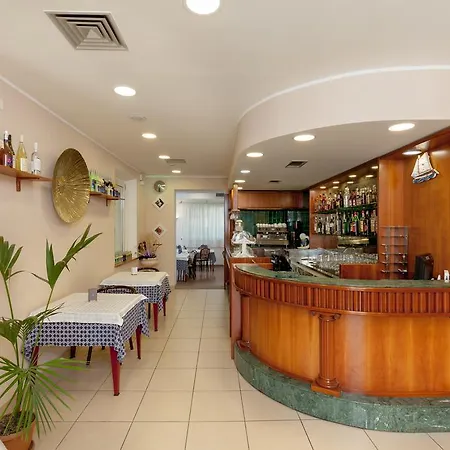 Chiar Di Luna Hotel Senigallia
